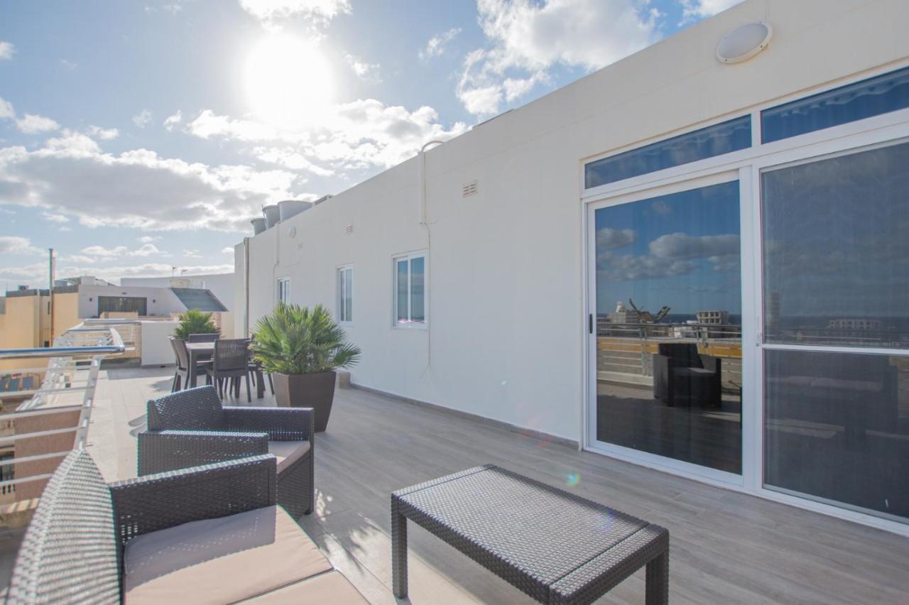 Kernice Penthouse With Sea And Country Views Of Xghajra المظهر الخارجي الصورة